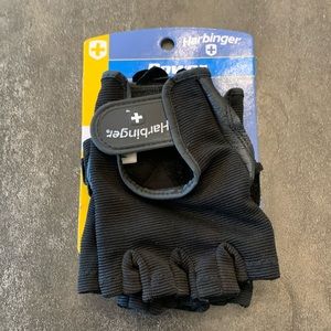 Weight lifting gloves